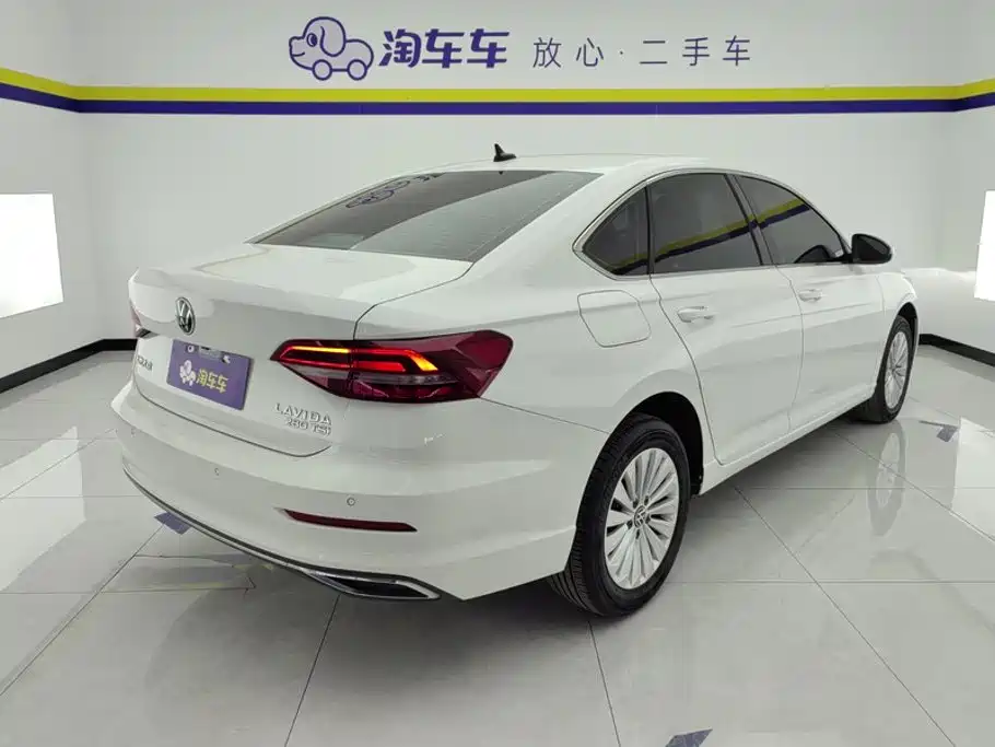 Volkswagen Lavida — миниатюра 3