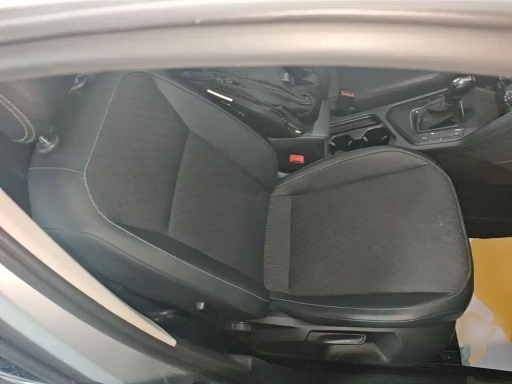 Volkswagen Tiguan L — миниатюра 25
