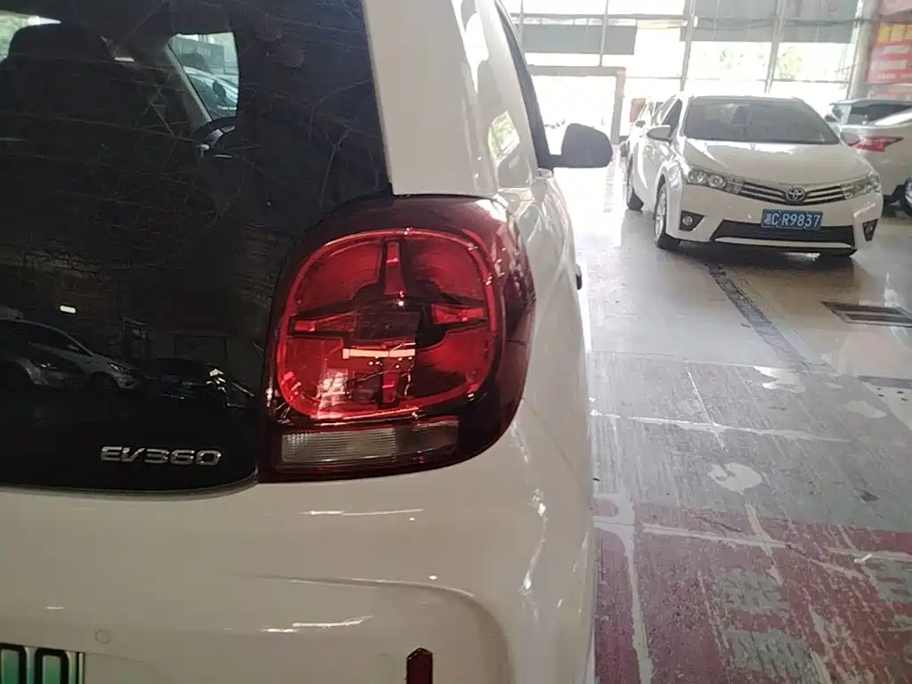 Roewe Clever — миниатюра 8