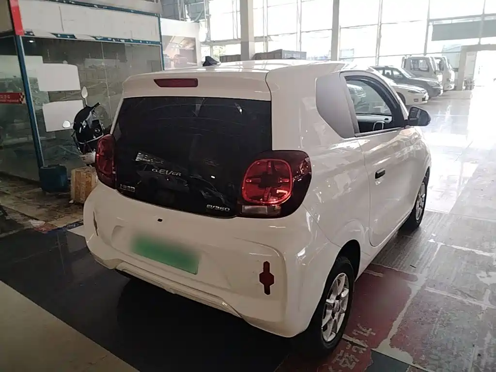 Roewe Clever — миниатюра 7