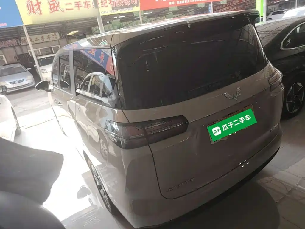 Wuling Xingguang 730 New Energy — миниатюра 5