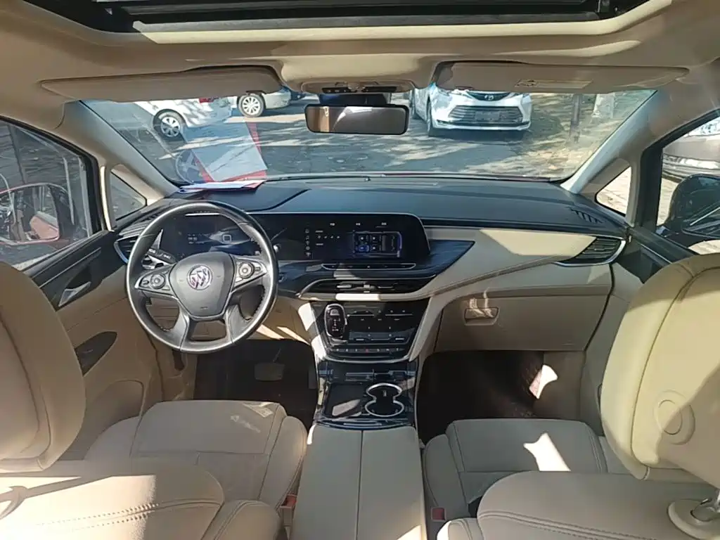 Buick GL8 — миниатюра 10