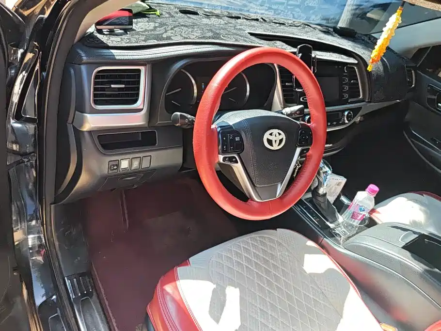 Toyota Highlander — миниатюра 12
