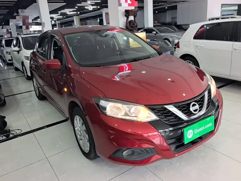 Nissan Tiida — миниатюра 4