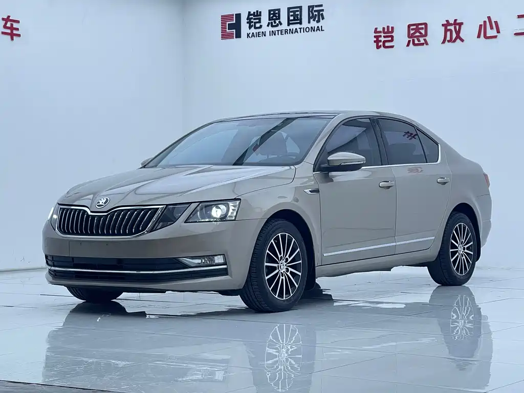 Skoda Octavia 2018 1.6L Auto Luxury Edition