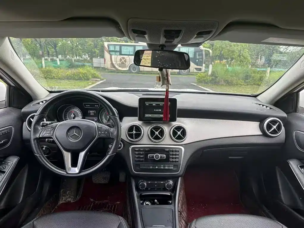 Mercedes-Benz GLA — миниатюра 4