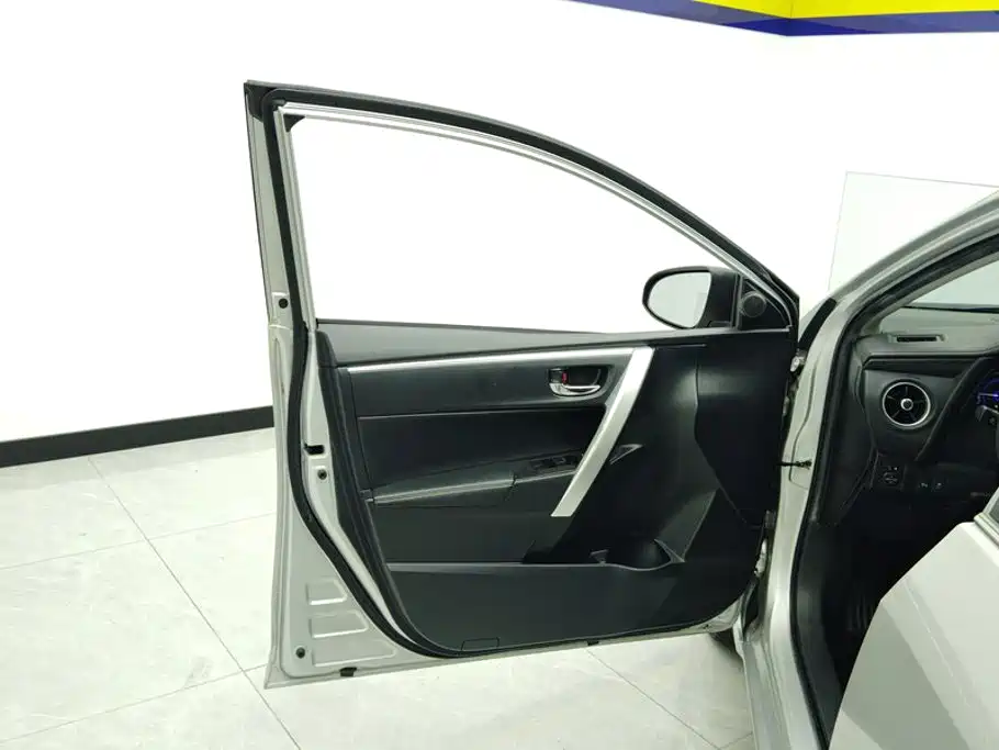 Toyota Corolla — миниатюра 7