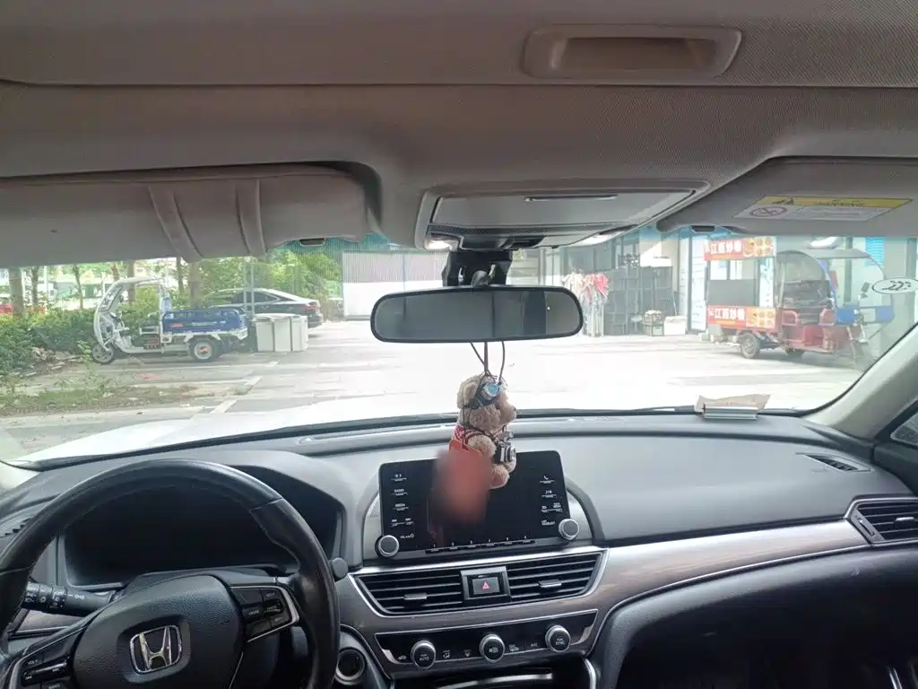 Honda Accord — миниатюра 19