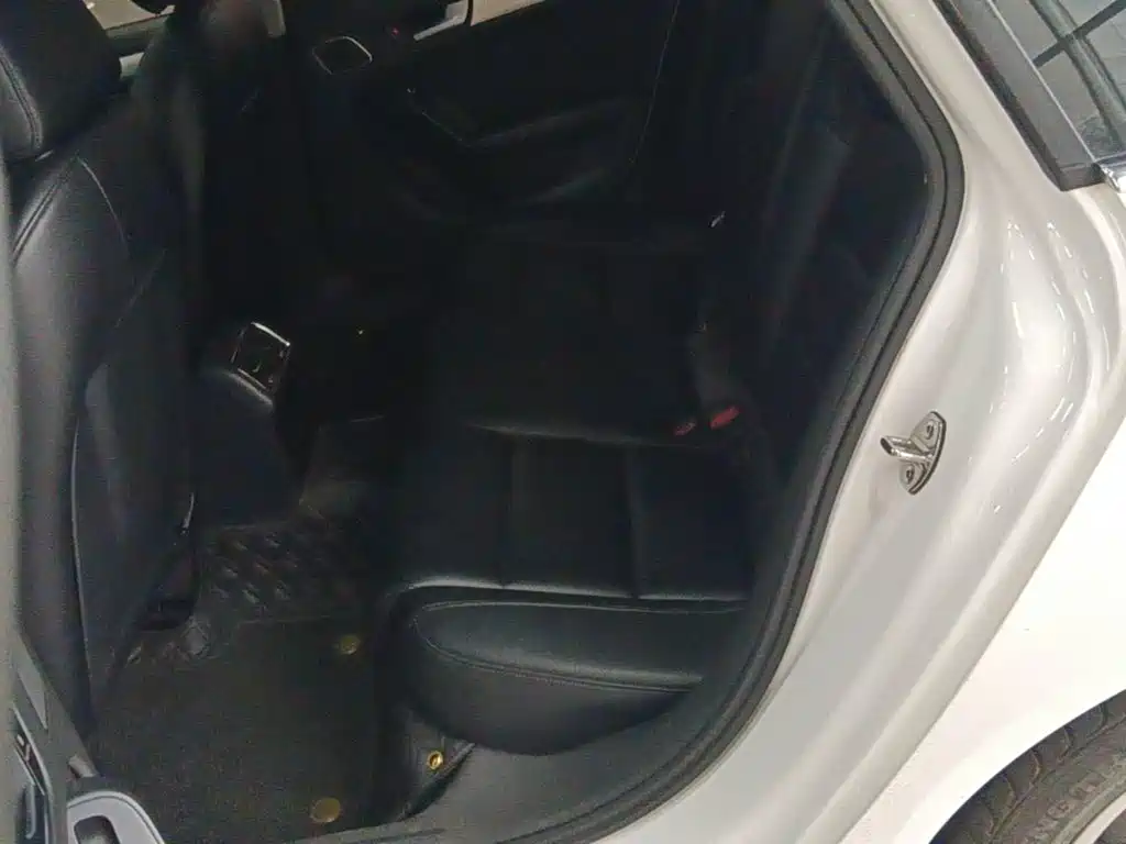 Audi A4L — миниатюра 17