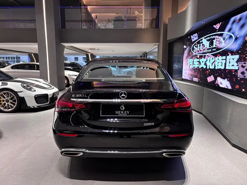 MERCEDES-BENZ E CLASS