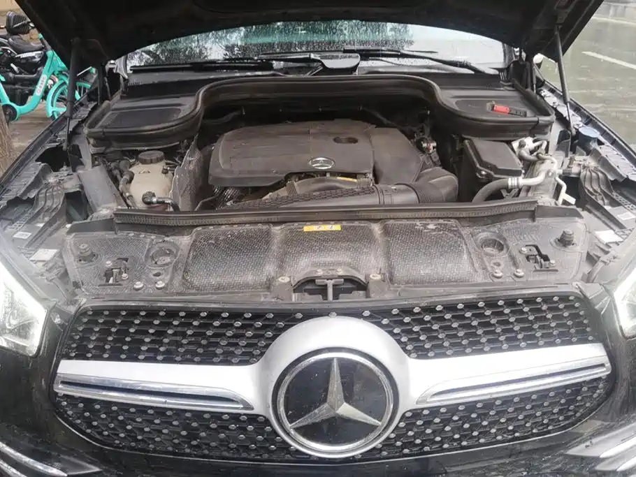 Mercedes-Benz GLE (Import) — миниатюра 10