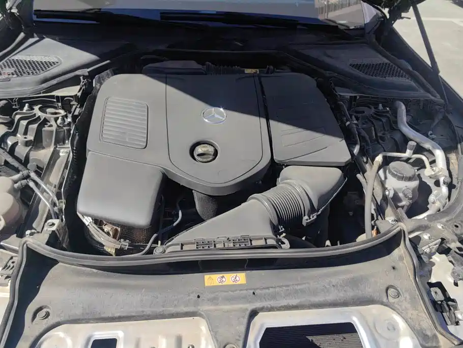 Mercedes-Benz E-Class — миниатюра 10
