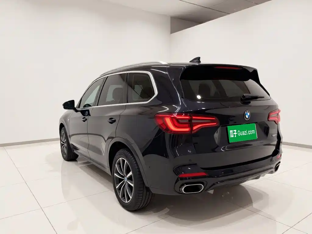Volkswagen Touareg — миниатюра 5
