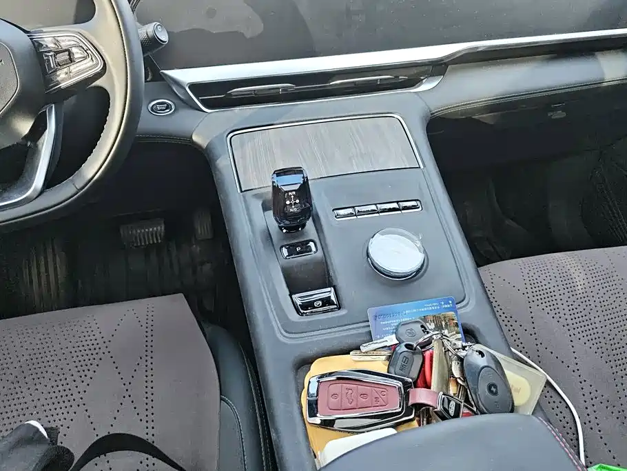 Geely Xingyue L — миниатюра 16
