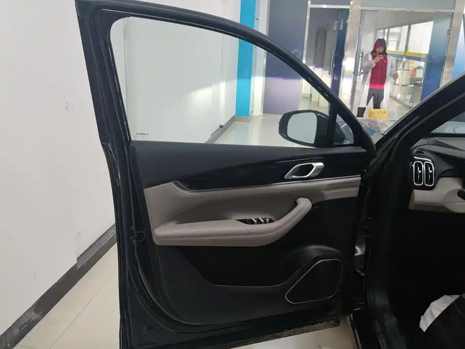 Geely Boyue L — миниатюра 7