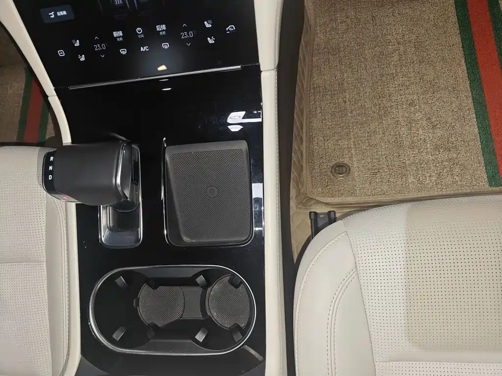 Li Auto Li ONE — миниатюра 3