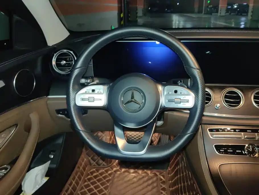 Mercedes-Benz E-Class — миниатюра 15