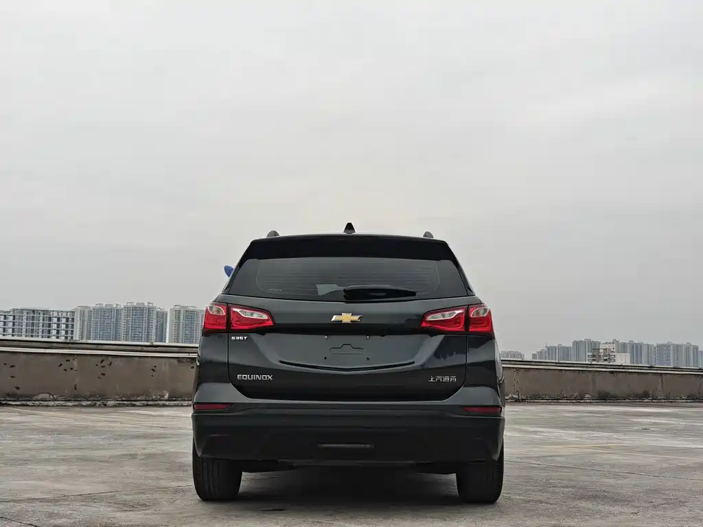 Chevrolet Equinox — миниатюра 7