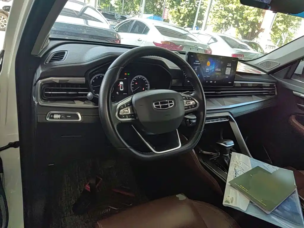 Geely Vision X6 — миниатюра 10