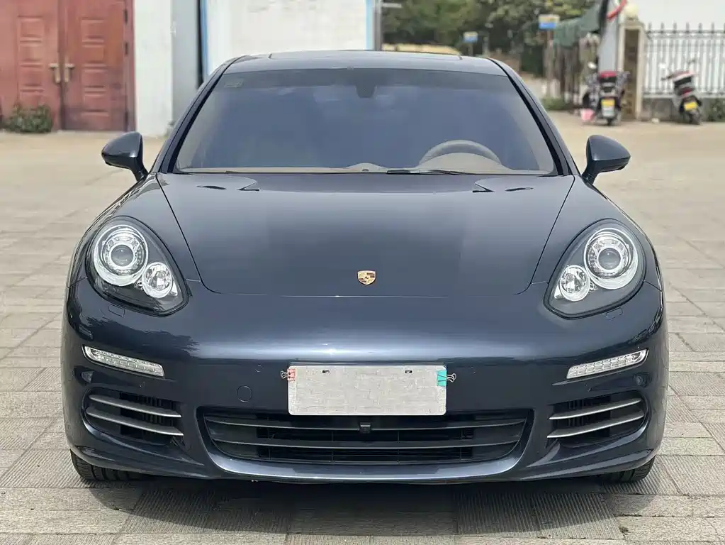 Porsche Panamera 2014 Panamera 4 3.0T