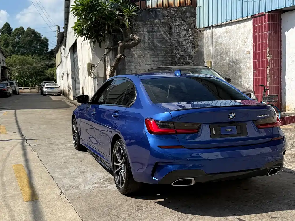 BMW 3 Series — миниатюра 7