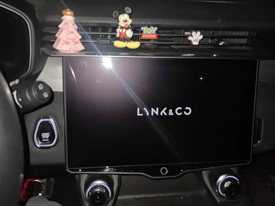 Lynk & Co 01 — миниатюра 13