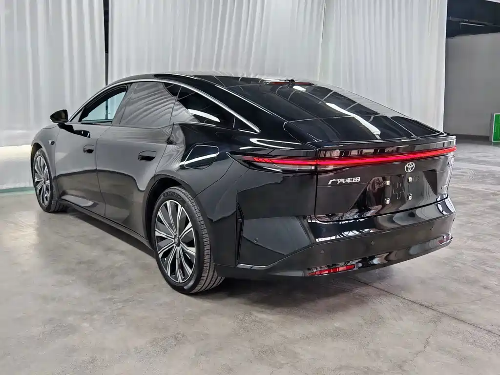Toyota bZ7 — миниатюра 4