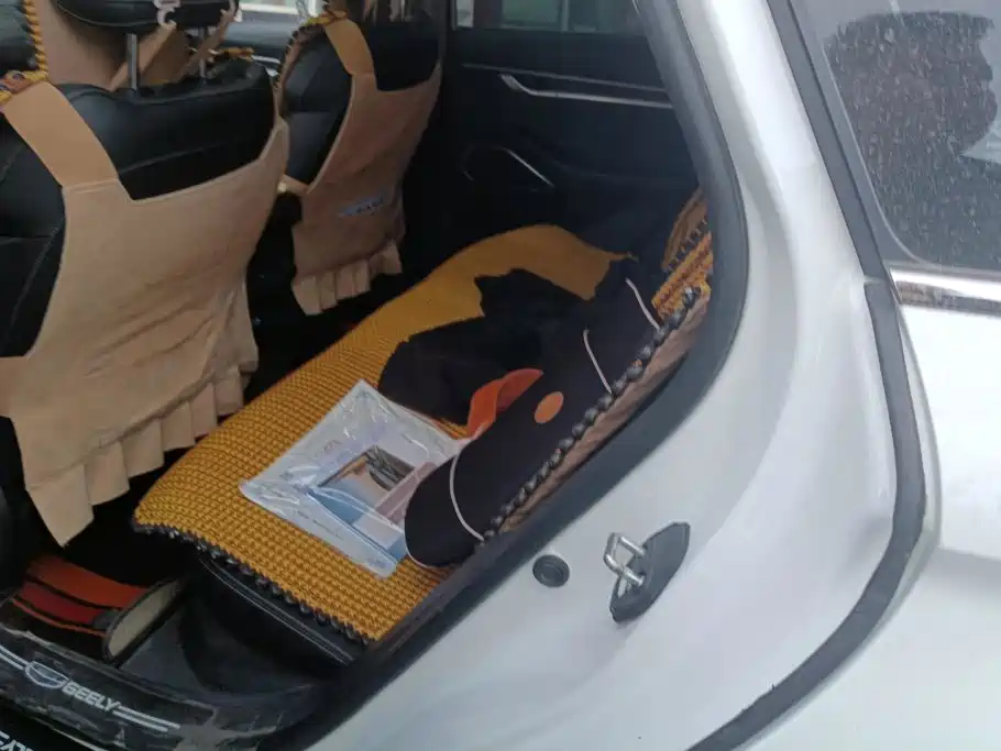 Geely Emgrand — миниатюра 11