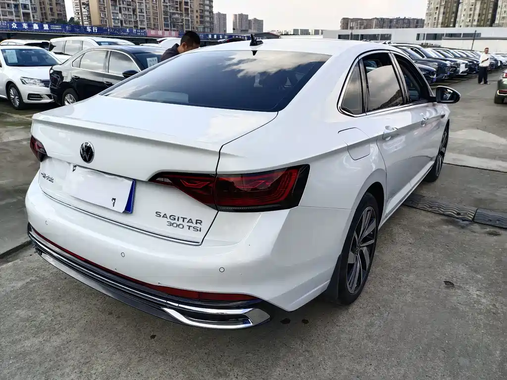 Volkswagen Sagitar — миниатюра 14