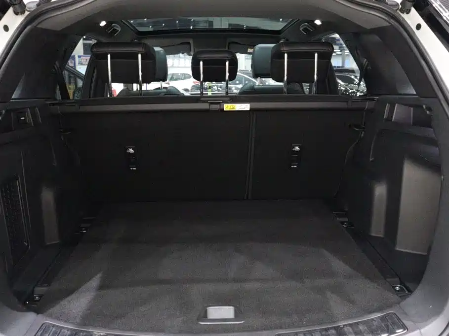 Land Rover Discovery Sport — миниатюра 21