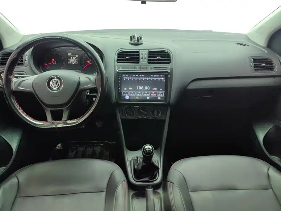Volkswagen Polo — миниатюра 12