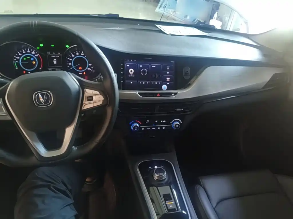 Changan Eado New Energy — миниатюра 10