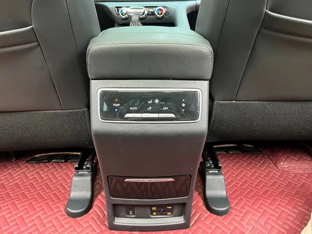 Changan CS95 — миниатюра 16