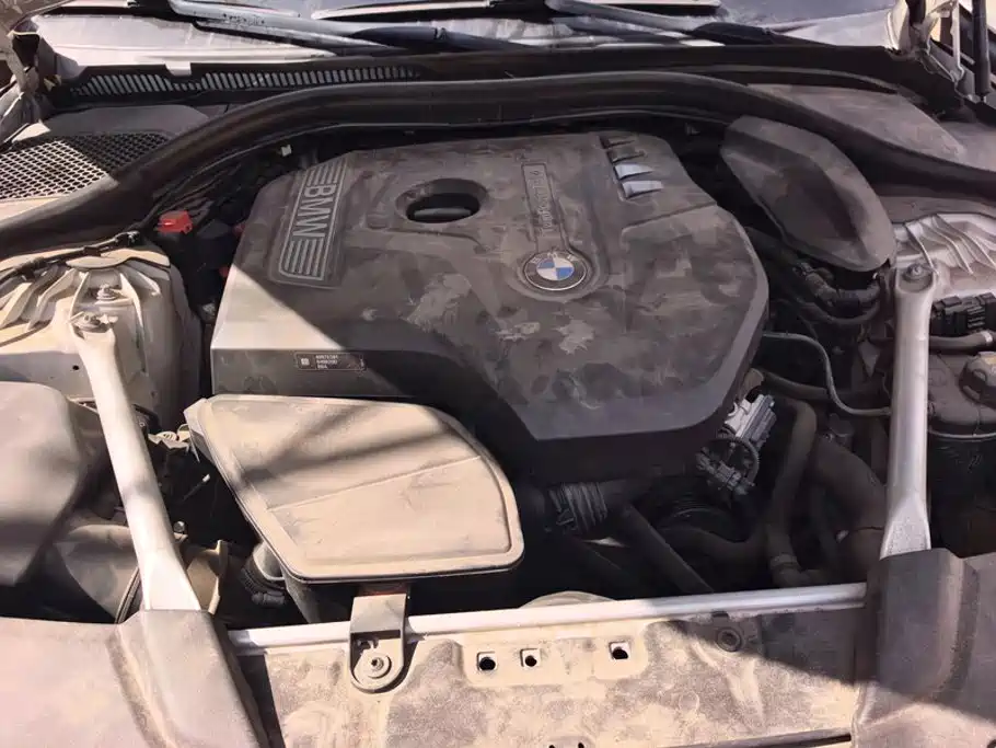 BMW 5 Series — миниатюра 10
