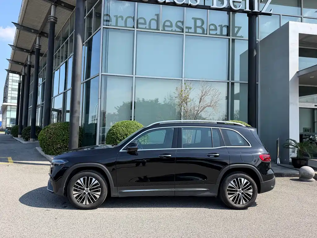 Mercedes-Benz EQB — миниатюра 6