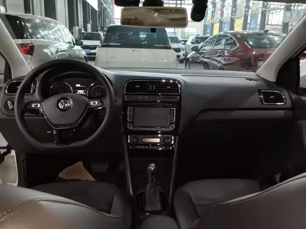 Volkswagen Polo — миниатюра 10