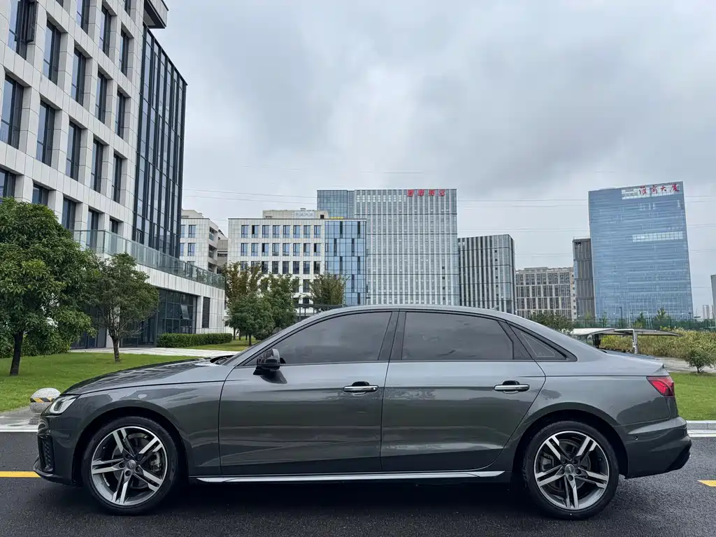 Audi A4L — миниатюра 30