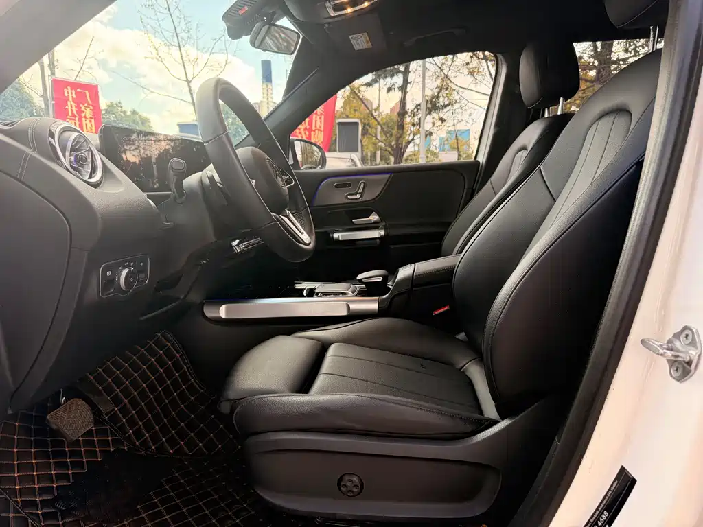 Mercedes-Benz GLB — миниатюра 15