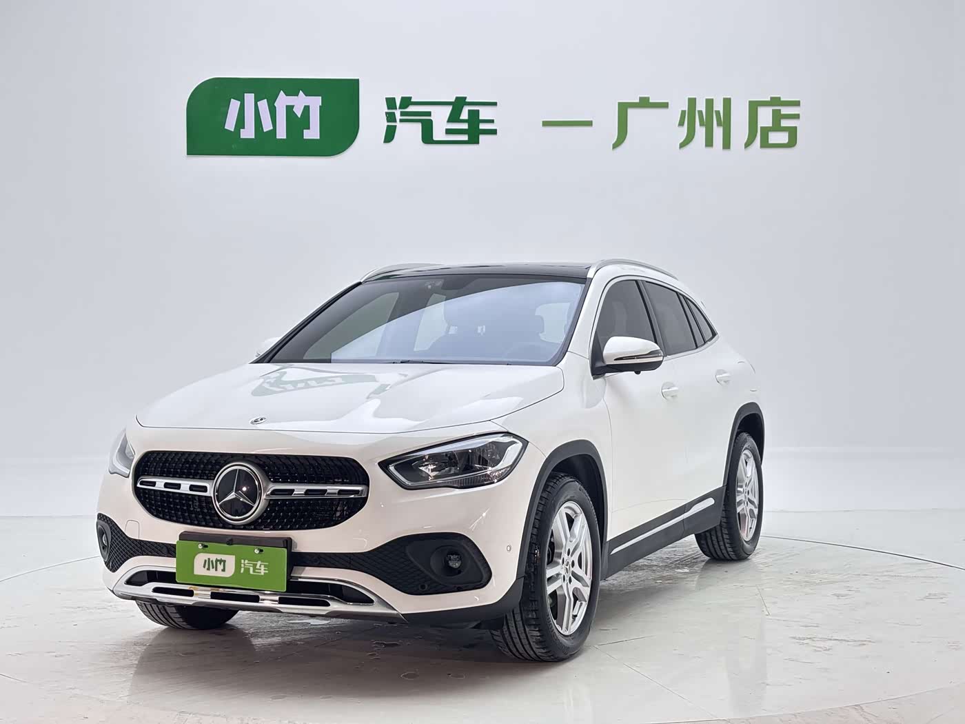Mercedes-Benz GLA 1.3 л 2022 г. Белый, пробег 22000 км