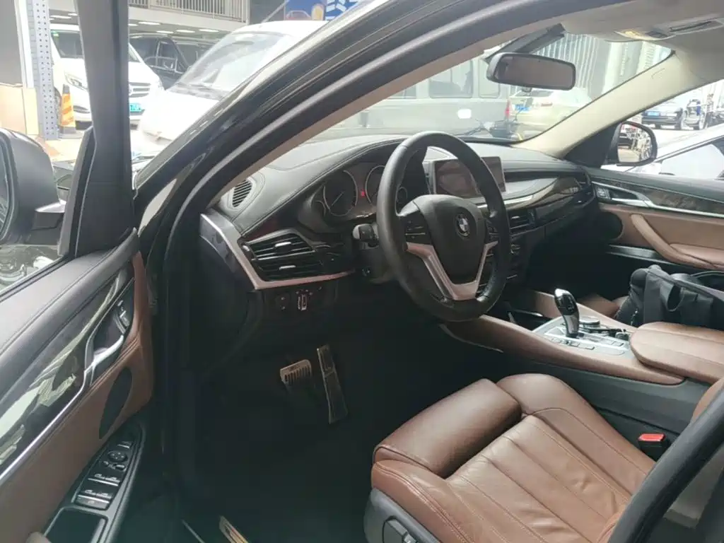 BMW X6 — миниатюра 16