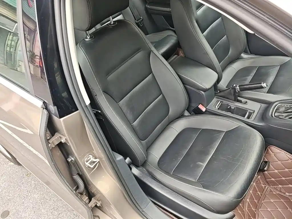 Volkswagen Sagitar — миниатюра 25