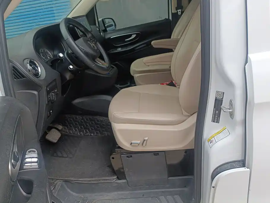 Mercedes-Benz Vito — миниатюра 9