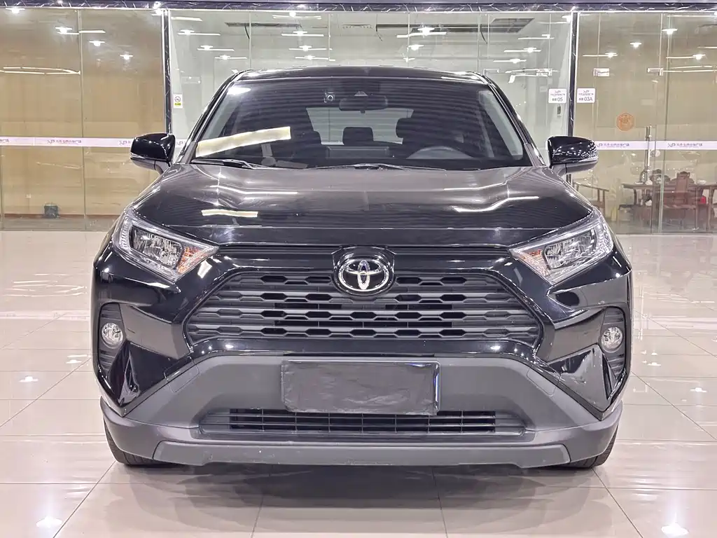 Toyota RAV4 — миниатюра 2