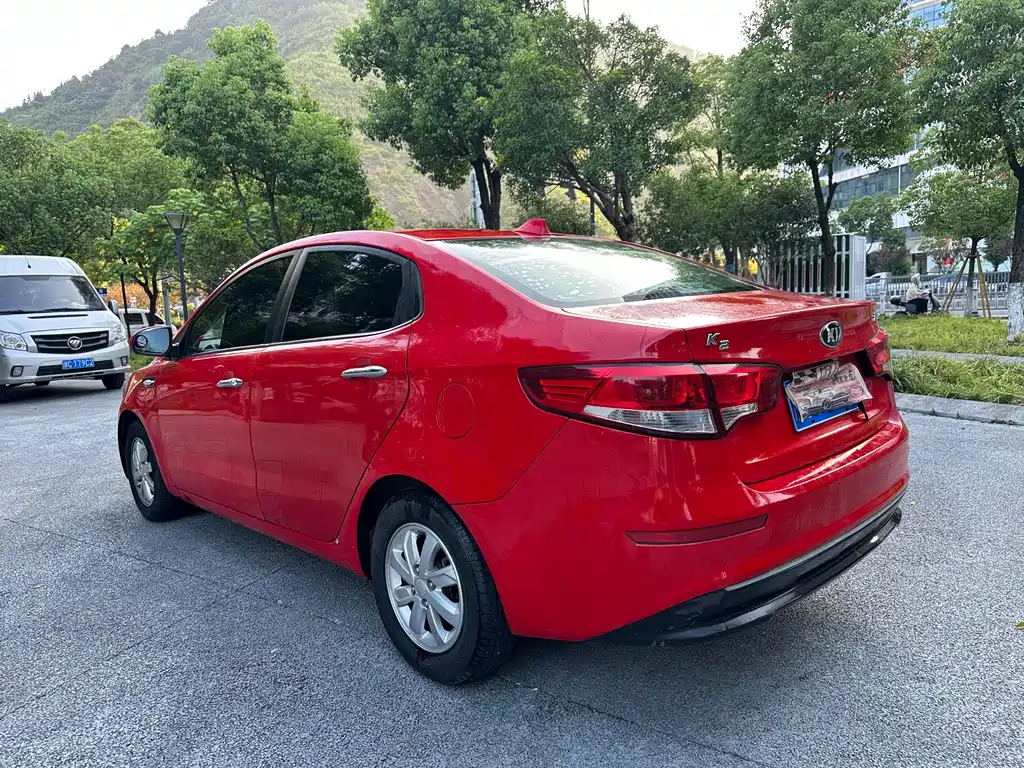 Kia K2 2015 1.4L AT GLS
