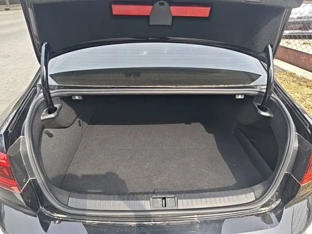 Volkswagen Magotan PHEV — миниатюра 19