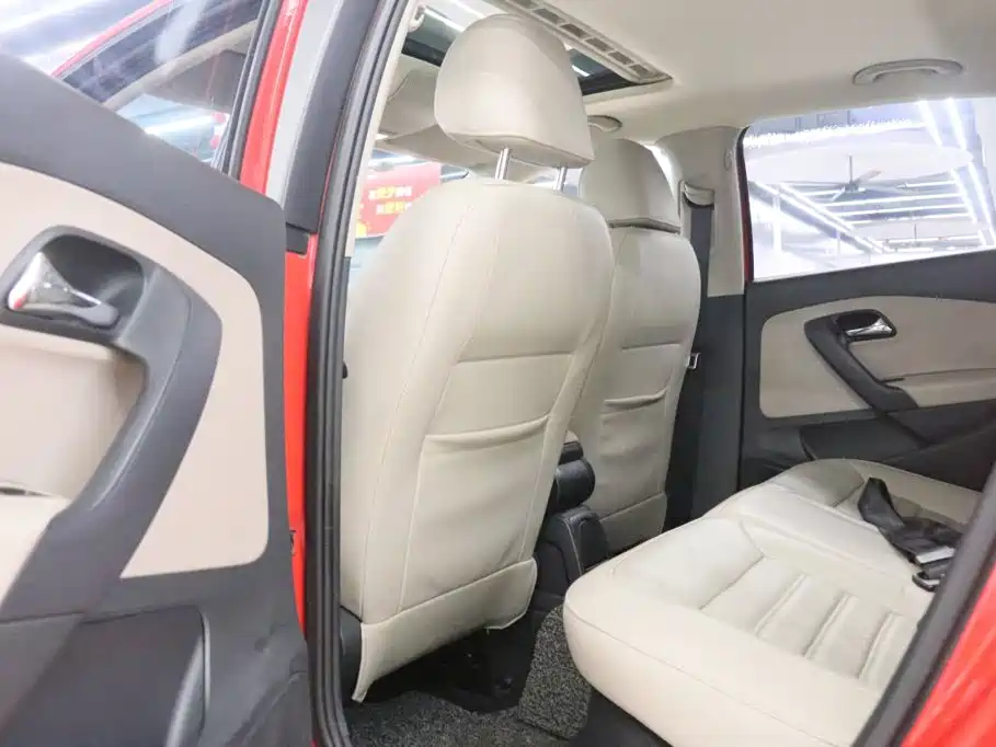 Volkswagen Polo — миниатюра 14