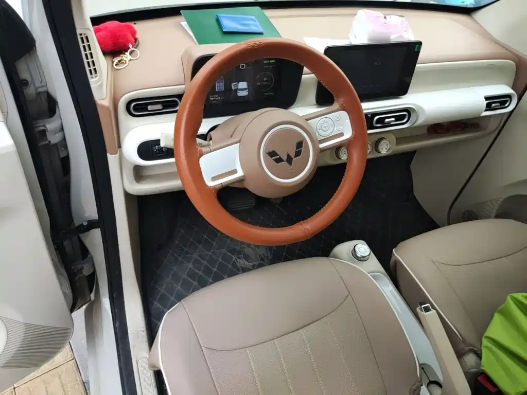 Wuling MINIEV — миниатюра 5