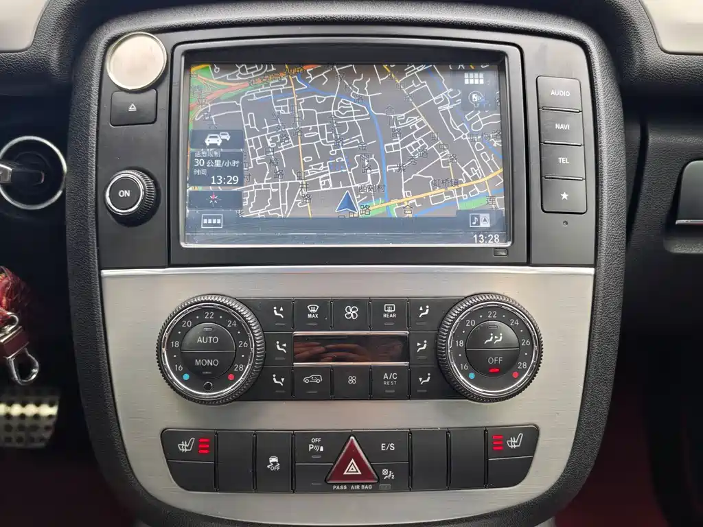 Mercedes-Benz R-Class — миниатюра 10