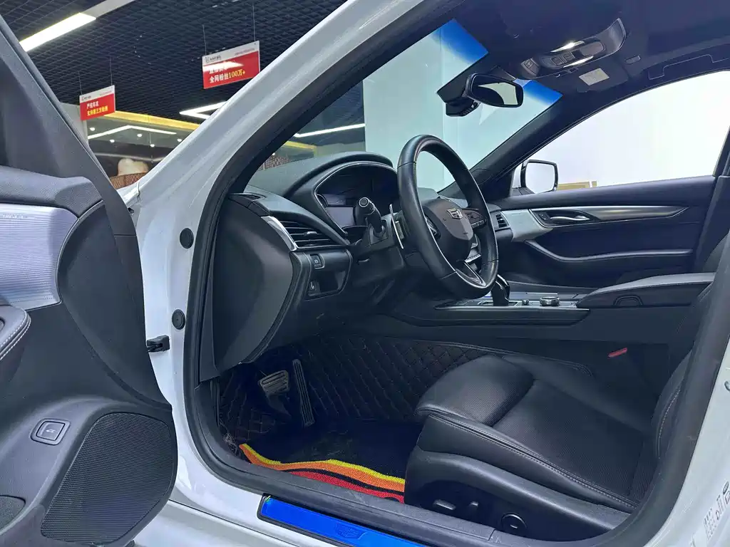 Cadillac CT5 — миниатюра 4