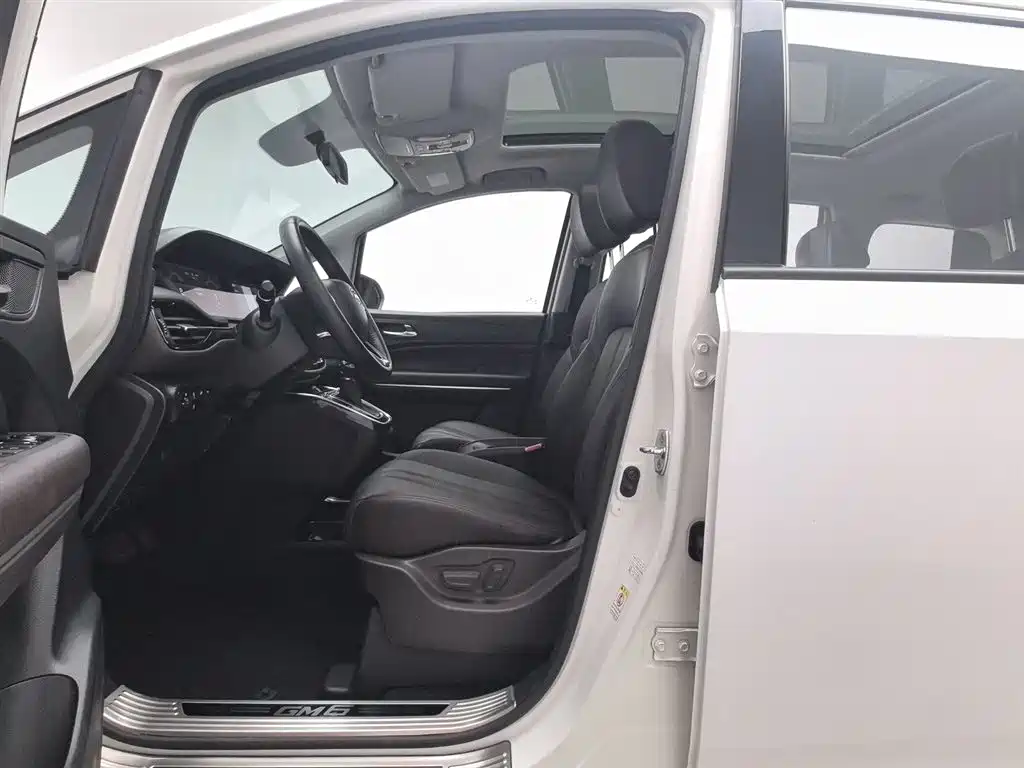 GAC M6 2019 270T DCT （ мест） VI